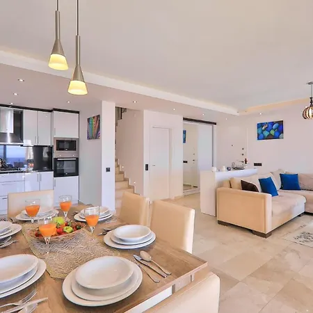 Villa 3 Bedroom - 3547 *