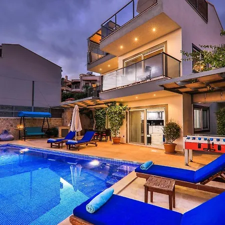 3 Bedroom - 3547 *